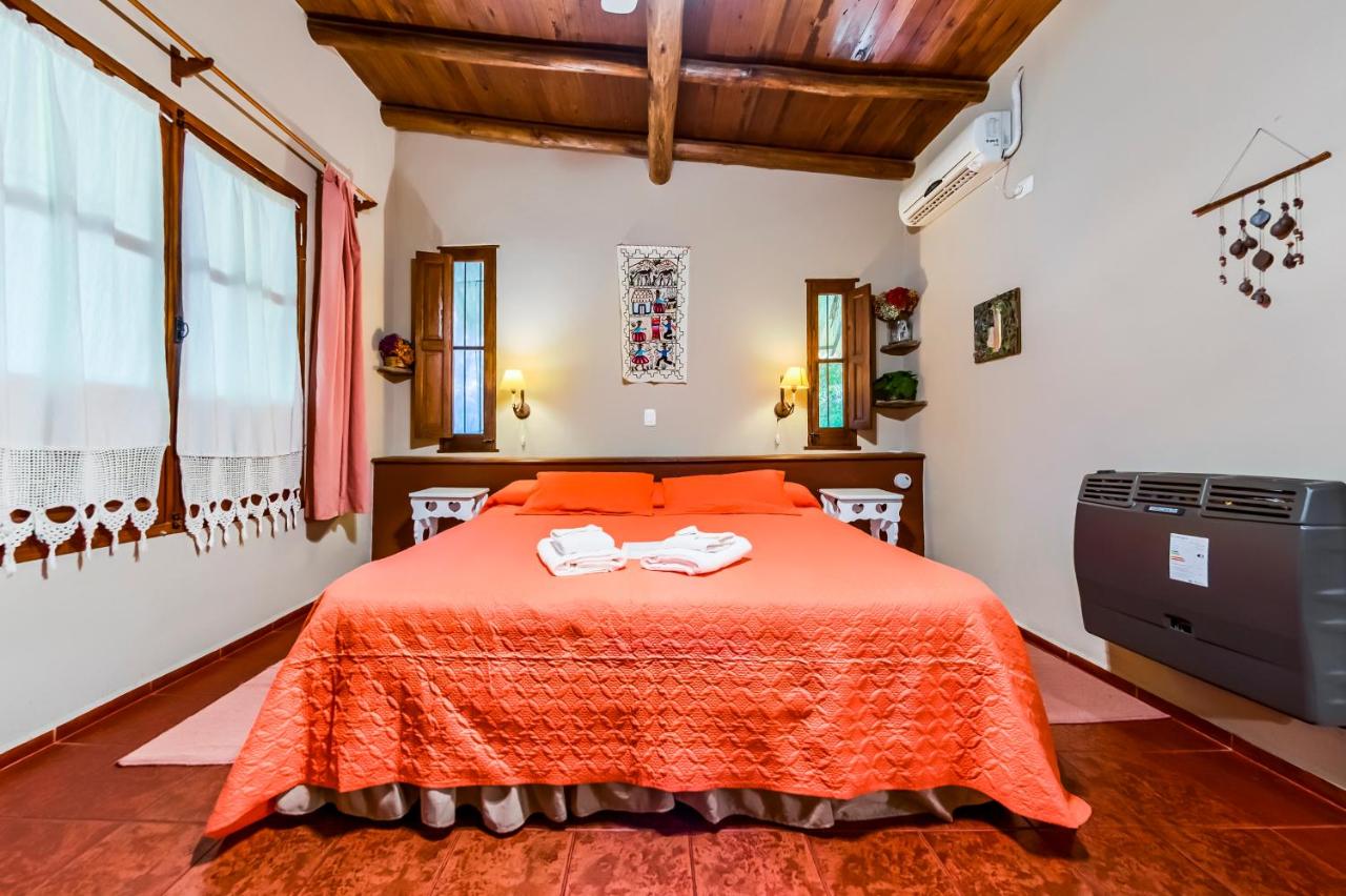 Dreibettzimmer mit Bergblick