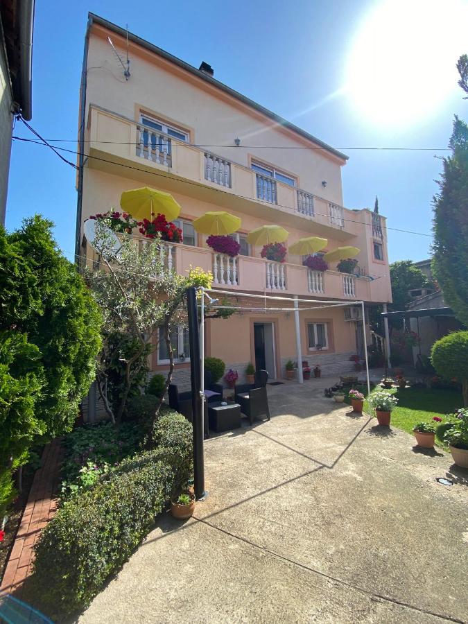 Apartment Dora - B&B Zadar