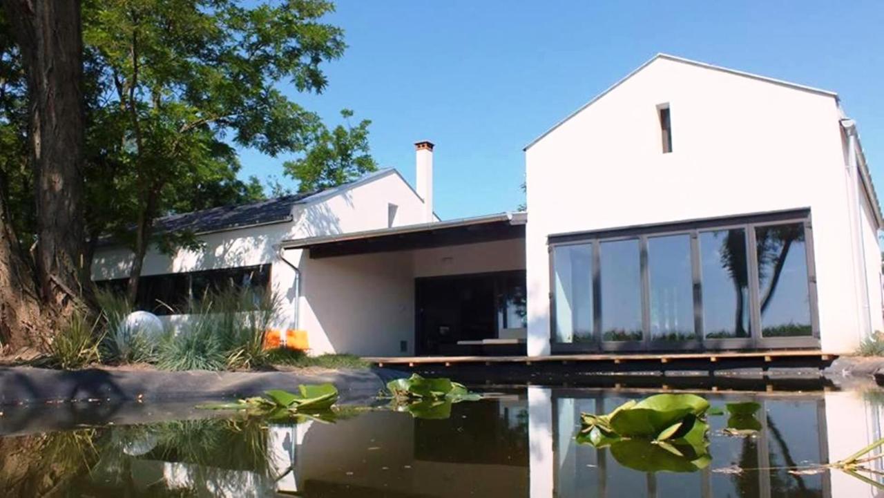 Héthatár Wellness Vendégház - Vörösbegy - B&B Dabas