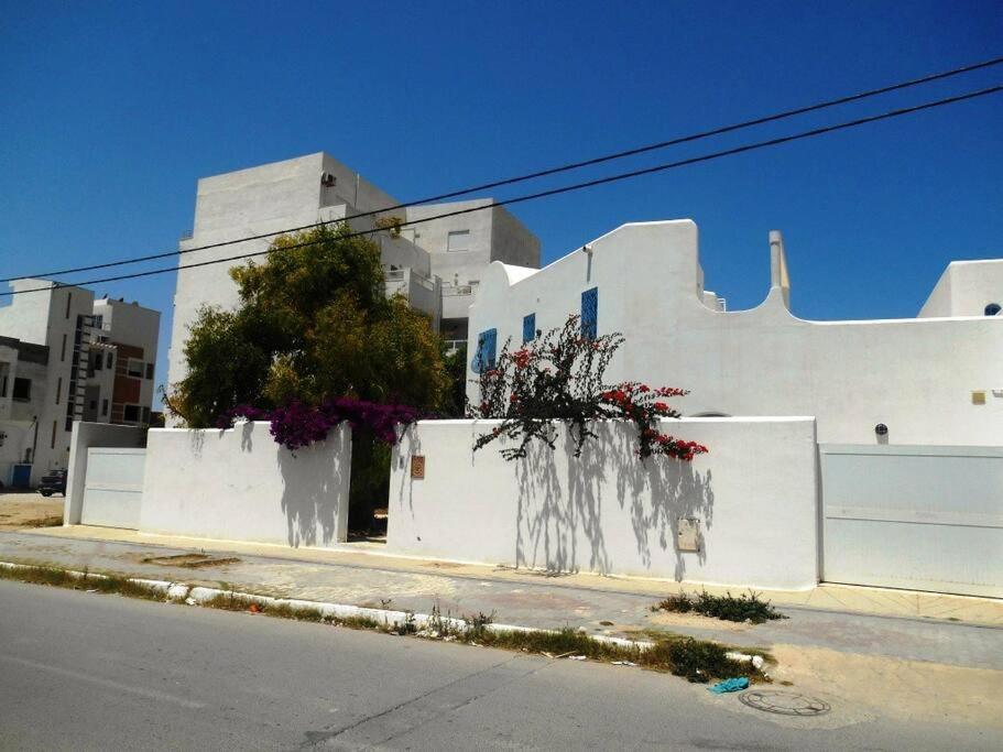 B&B Monastir - Une grande villa meublée - Bed and Breakfast Monastir