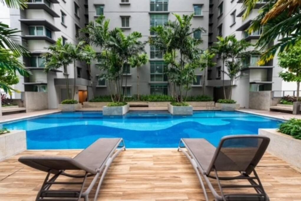 MITEC Publika 500Mbp Wi-fi Studio Mont Kiara Hartamas - B&B Kuala Lumpur