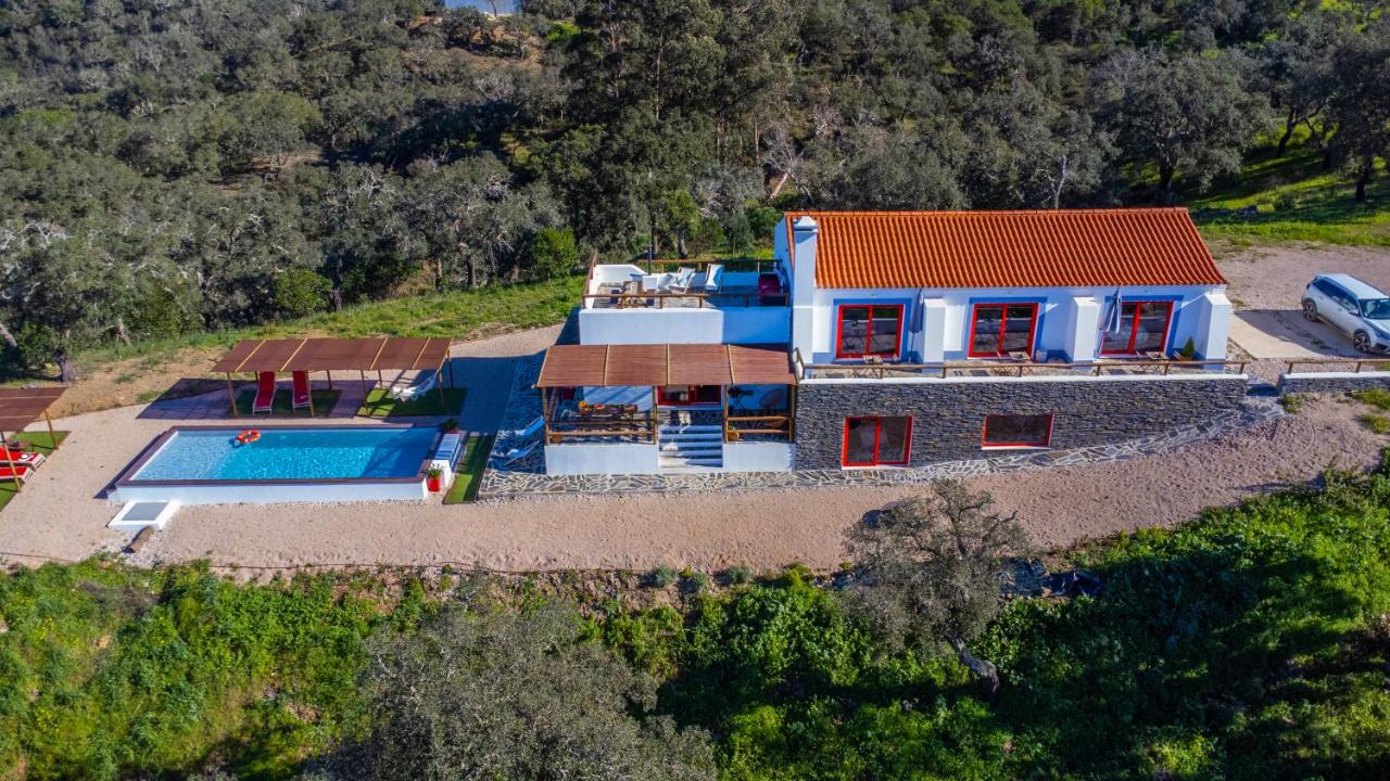 Sierra Melides Villa,Alentejo, BR2 with private pool, BR3 with private pool - near beach - B&B