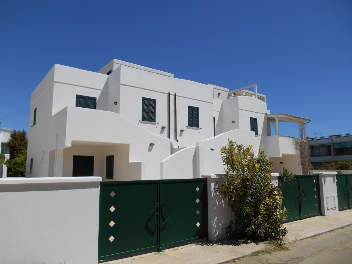 Villette White fronte Mare Baia Verde Gallipoli - B&B