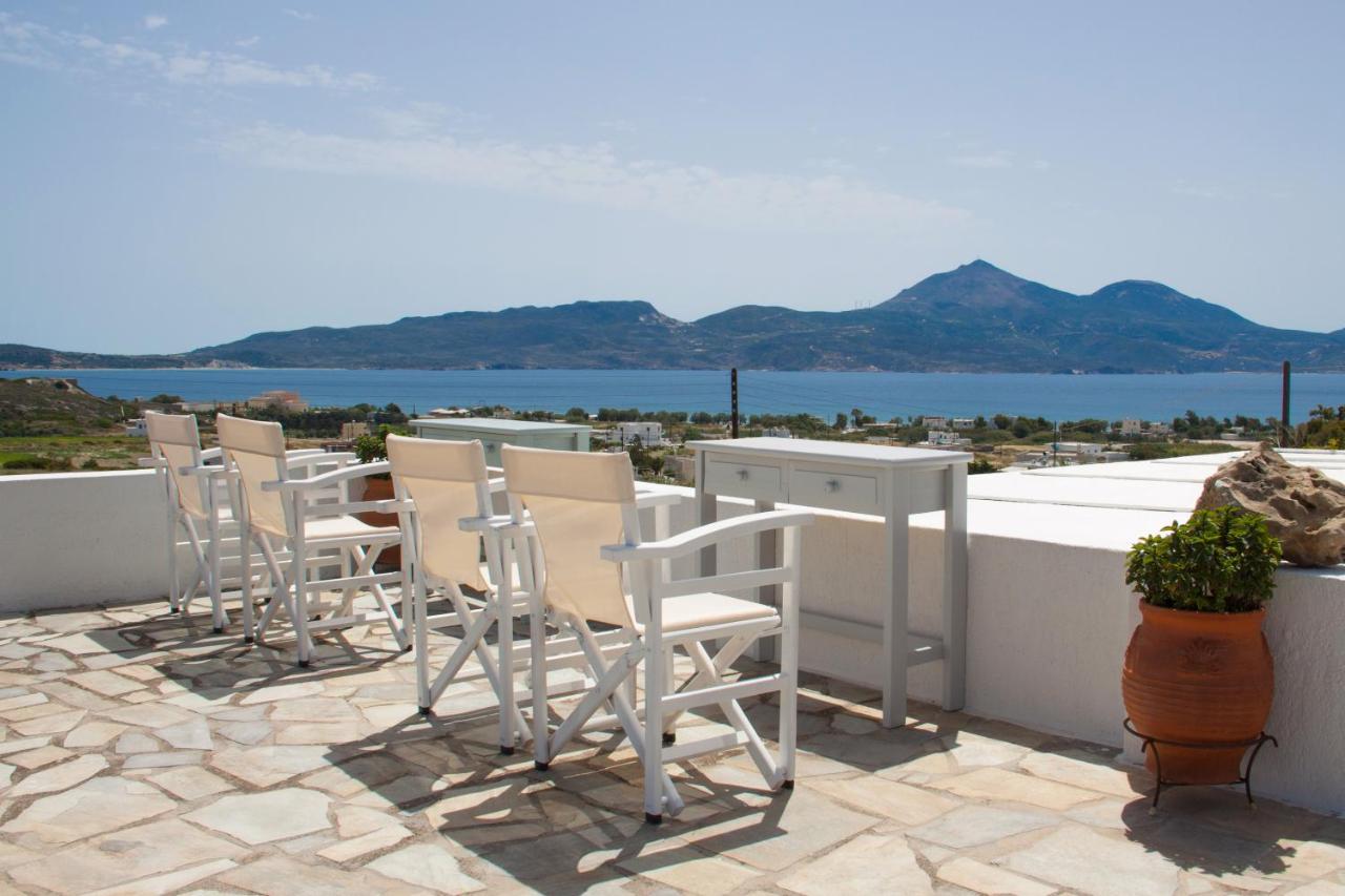 Parasporos Village - Chambres d’hôtes Adámas