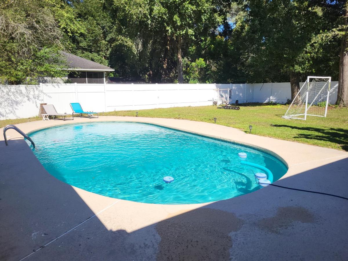 B&B Keystone Heights - SPACIOUS POOL HOME in North FL - Bed and Breakfast Keystone Heights