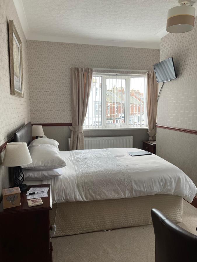 Deluxe Double Room with Shower