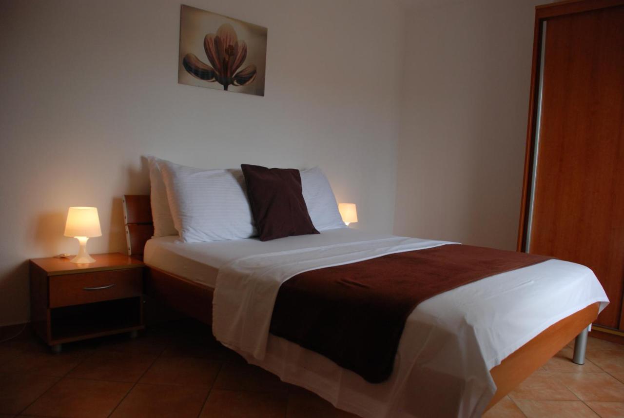 Apartment mit Balkon