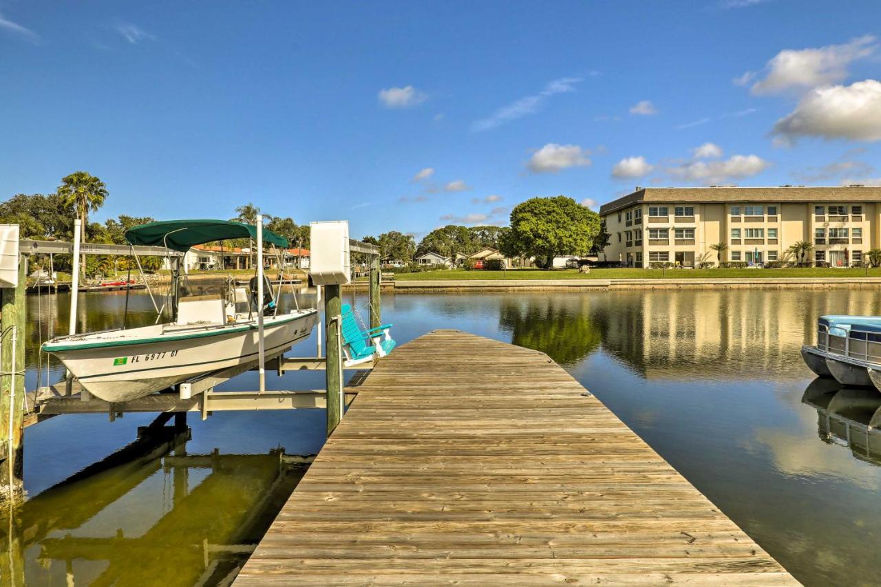 B&B New Port Richey - New Port Richey Vacation Rental with Private Dock! - Bed and Breakfast New Port Richey