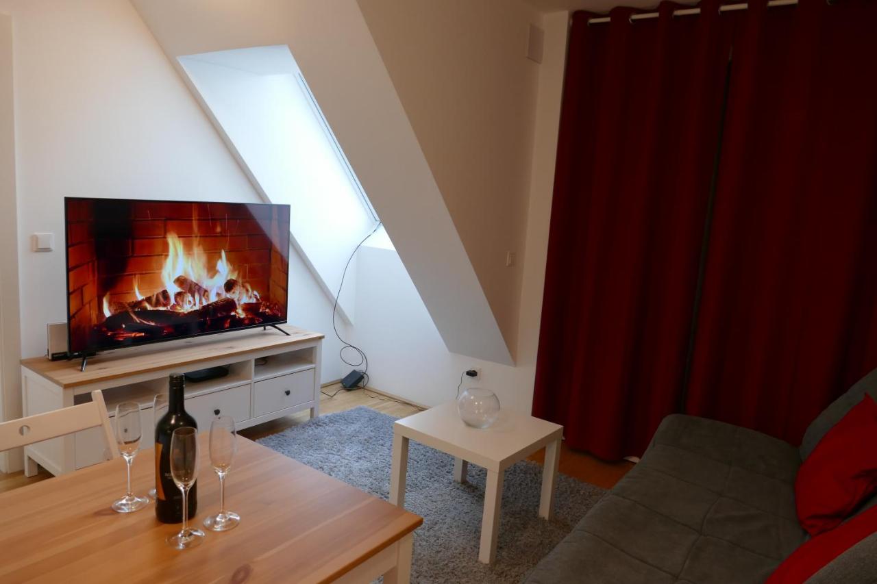 B&B Wien - Cosy Modern Apartment with A/C and Balcony - Bed and Breakfast Wien