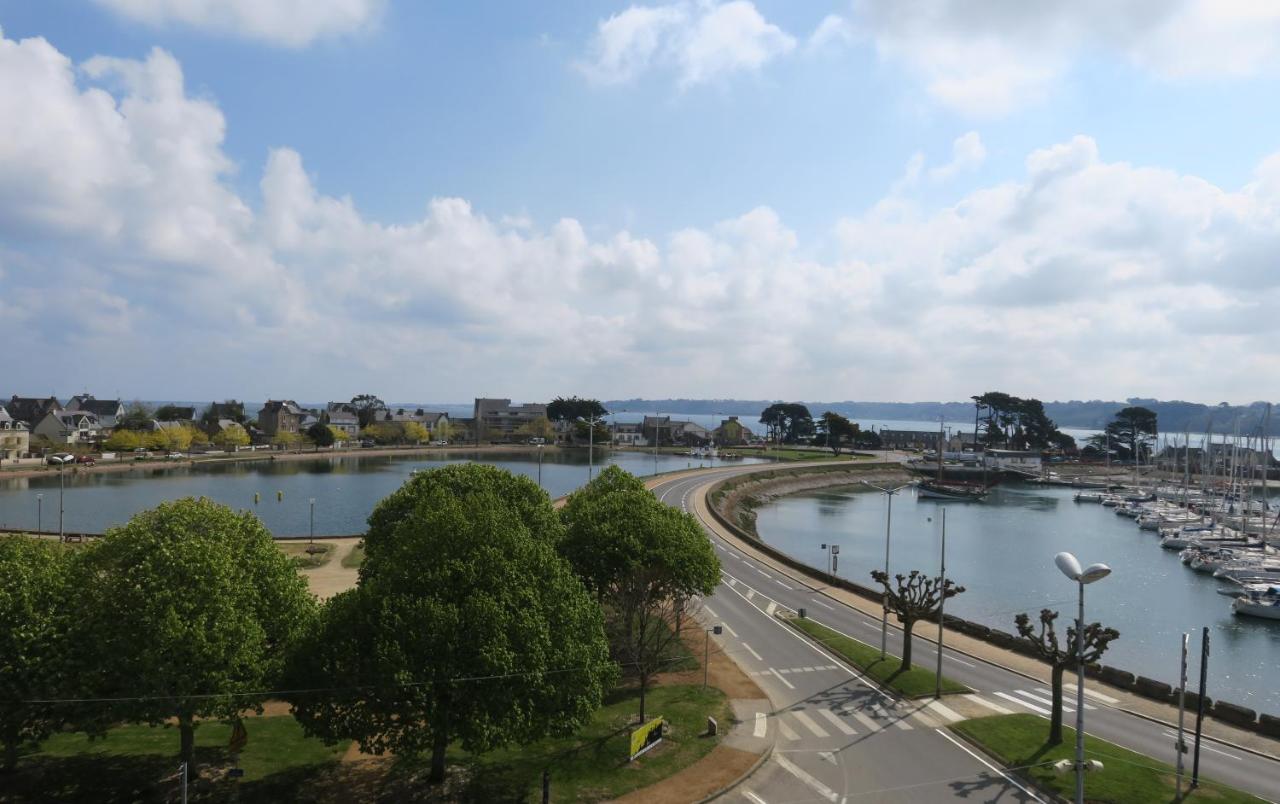 Bel appartement avec WIFI, VUE MER face au port de plaisance à PERROS-GUIREC - Réf 838 - B&B
