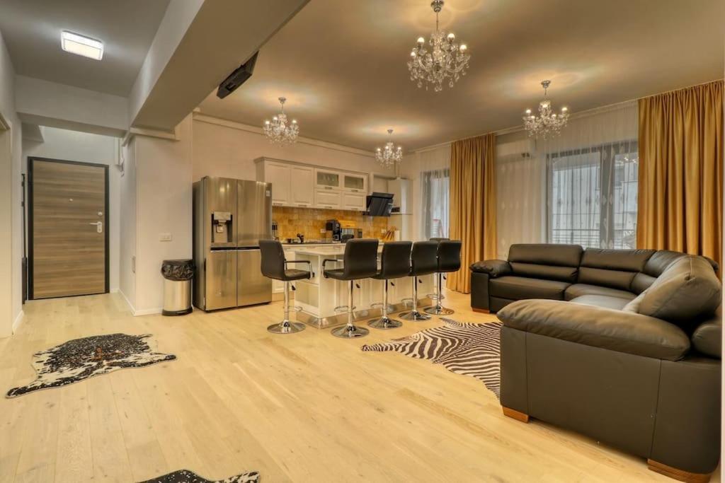 B&B Bucarest - Luxurious 2 Bedroom Apartment in Herastrau - Bed and Breakfast Bucarest