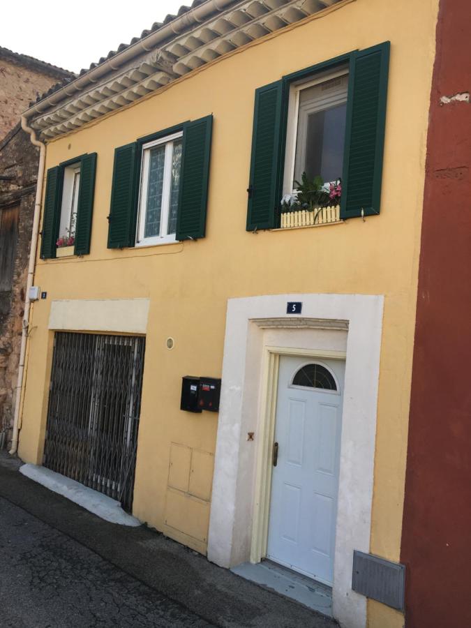 Appartement climatisé 1 à 4 personnes avec belle terrasse - B&B