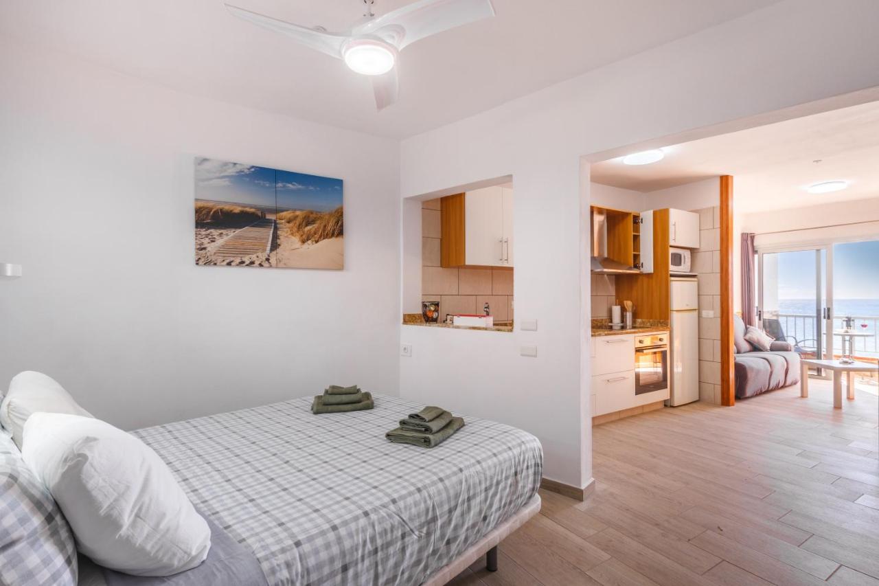 B&B Santa Cruz de Tenerife - Spacious studio next to the sea with stunning views - Bed and Breakfast Santa Cruz de Tenerife