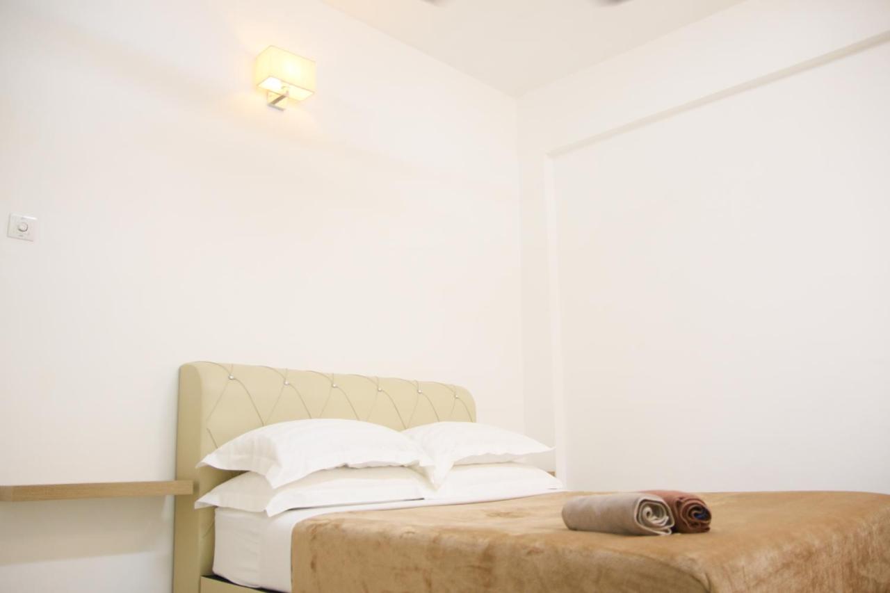 Appartamento con 3 Camere da Letto