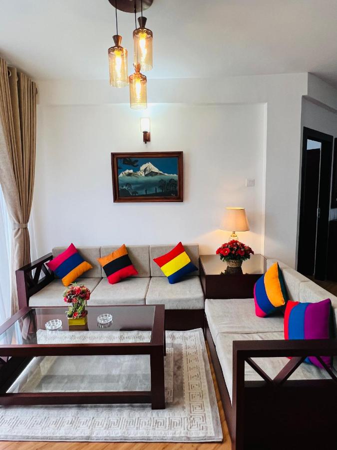 B&B Nuwara Eliya - Galway Green - Lake View Luxury Apartment, Nuwara Eliya Sri Lanka - Bed and Breakfast Nuwara Eliya
