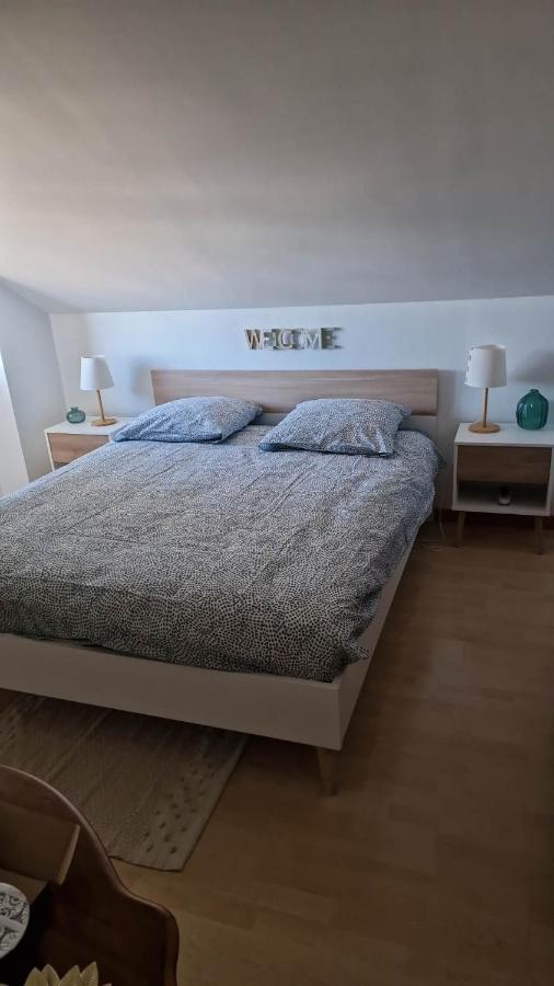 Camera Familiare con Bagno in Comune