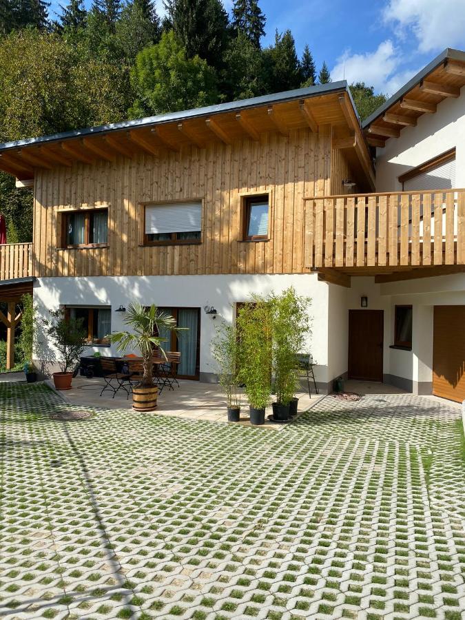 Ferienhaus Karlchen - Bed and Breakfast Oberaichwald