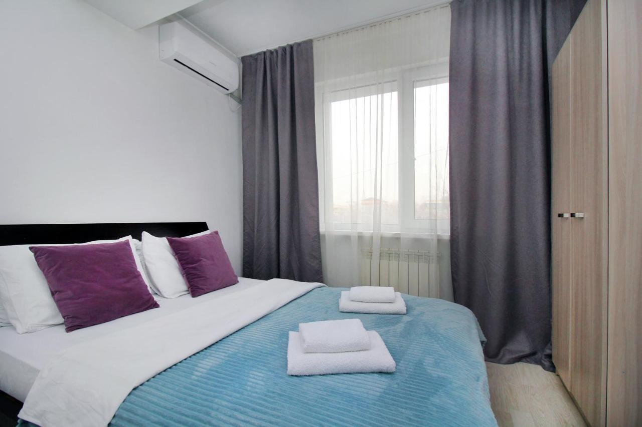 хорошая квартира в центре - B&B Almaty