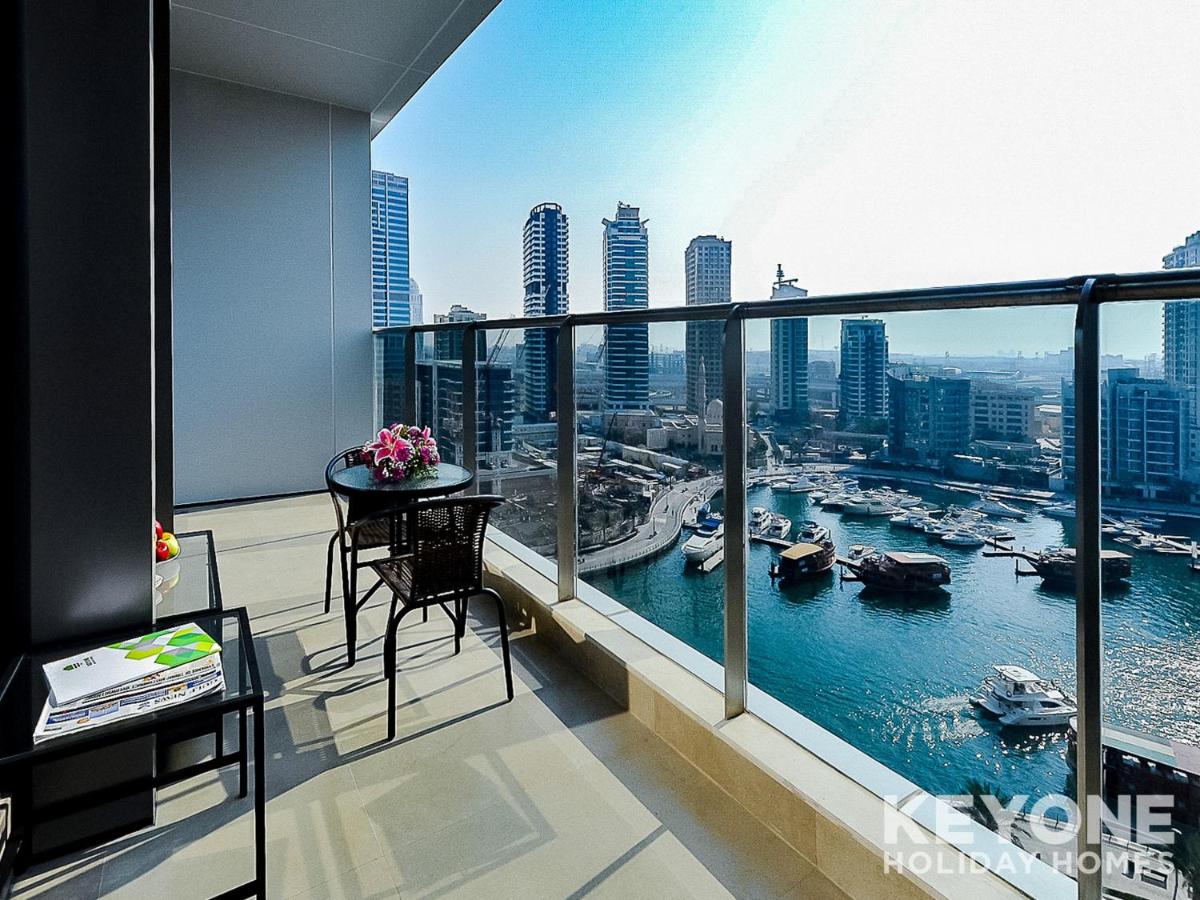 B&B Dubai - Sophisticated One Bedroom with Full Marina View - Bed and Breakfast Dubai