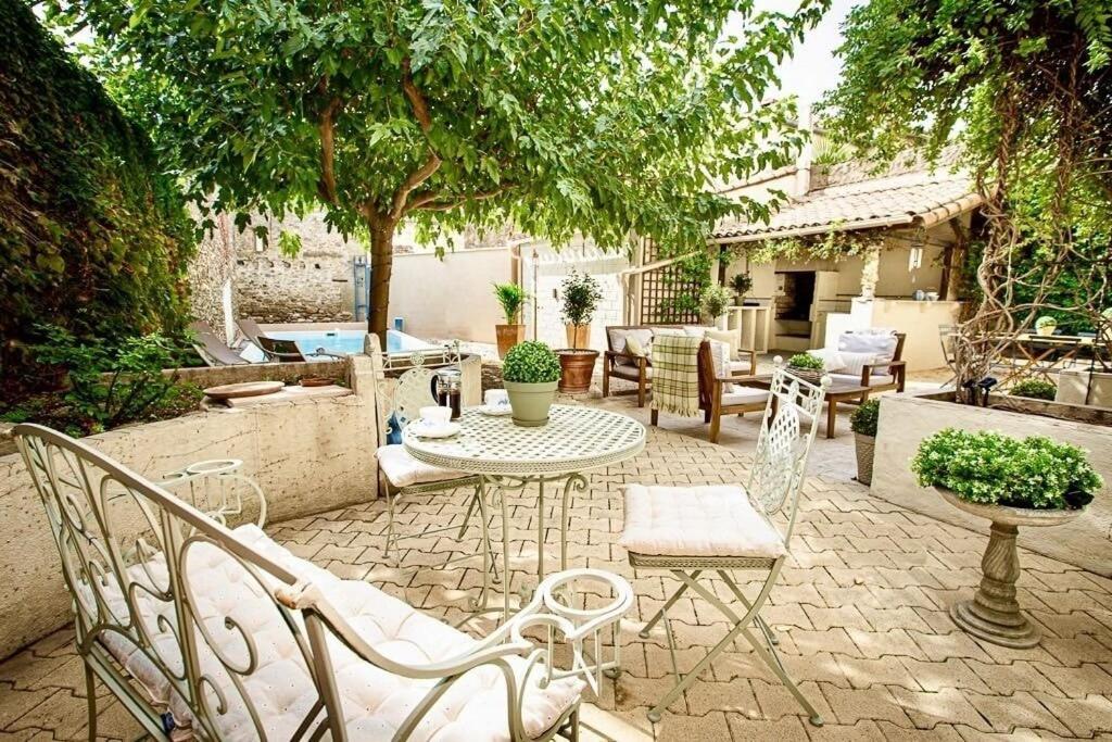 La Chasse au Bonheur Piscine-Wifi - B&B Rieux-Minervois