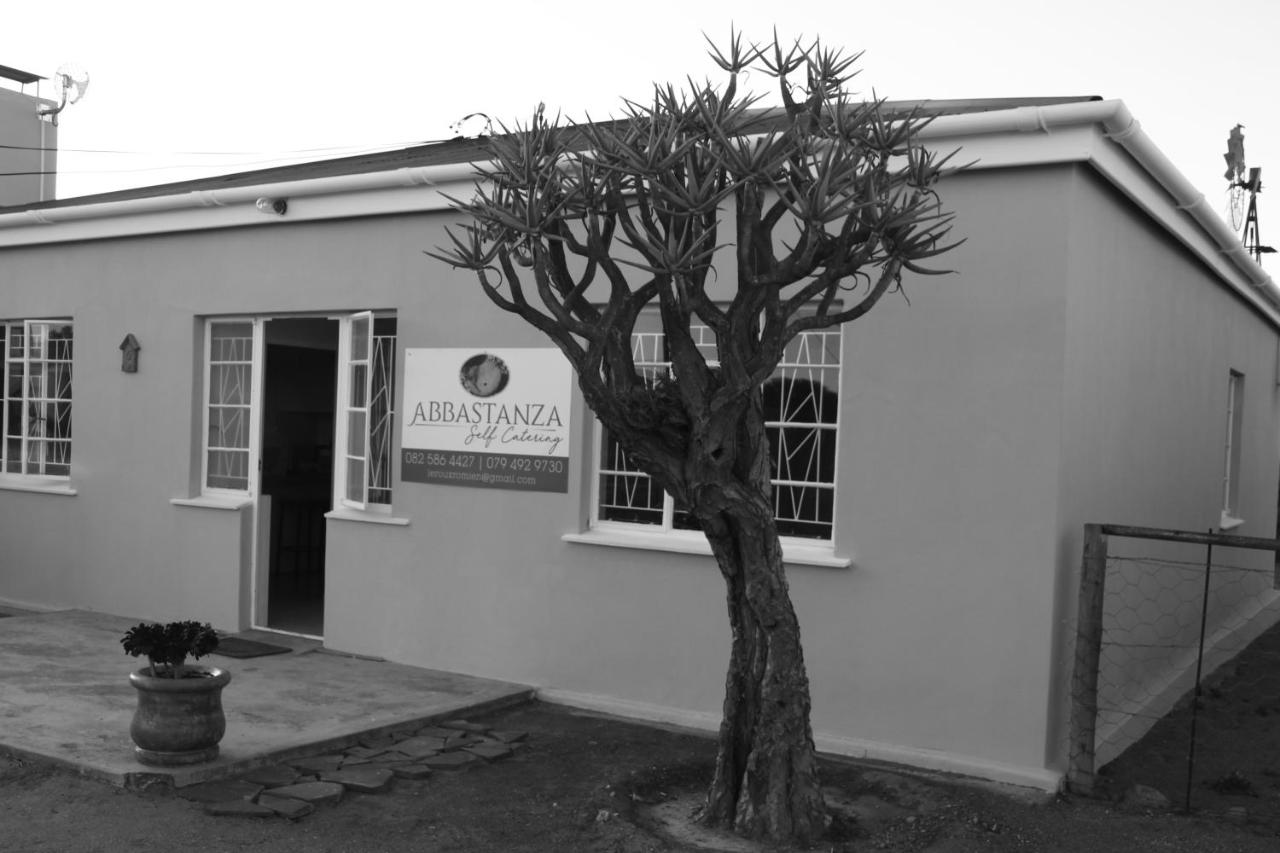 B&B Loeriesfontein - Abbastanza Self-catering - Bed and Breakfast Loeriesfontein