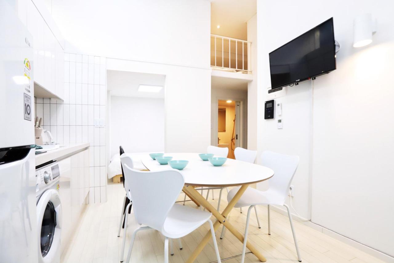 B&B Seoul - Apartment J garden Myeongdong Station - Bed and Breakfast Seoul