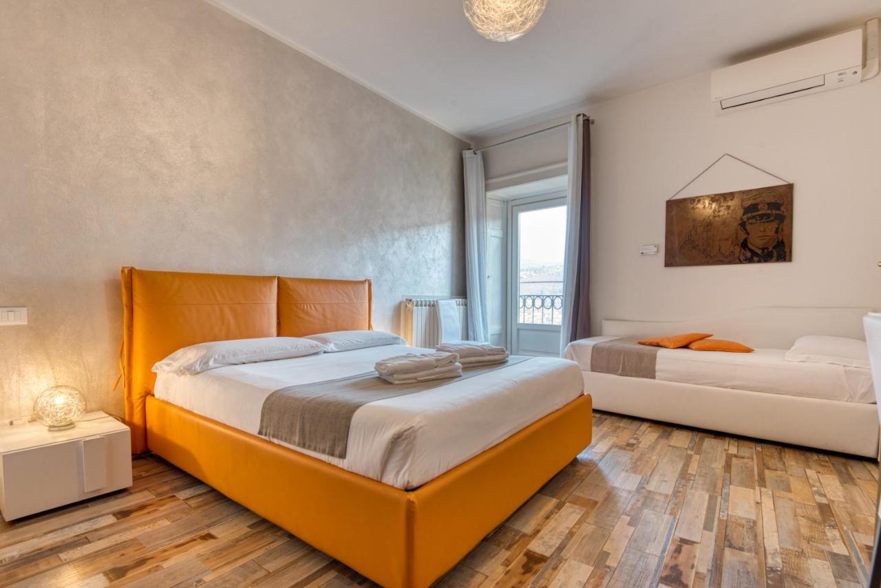 Large Double Room with Private Internal Bathroom