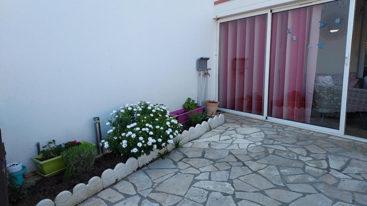Chambre et salle de bain privée - B&B Marseillan