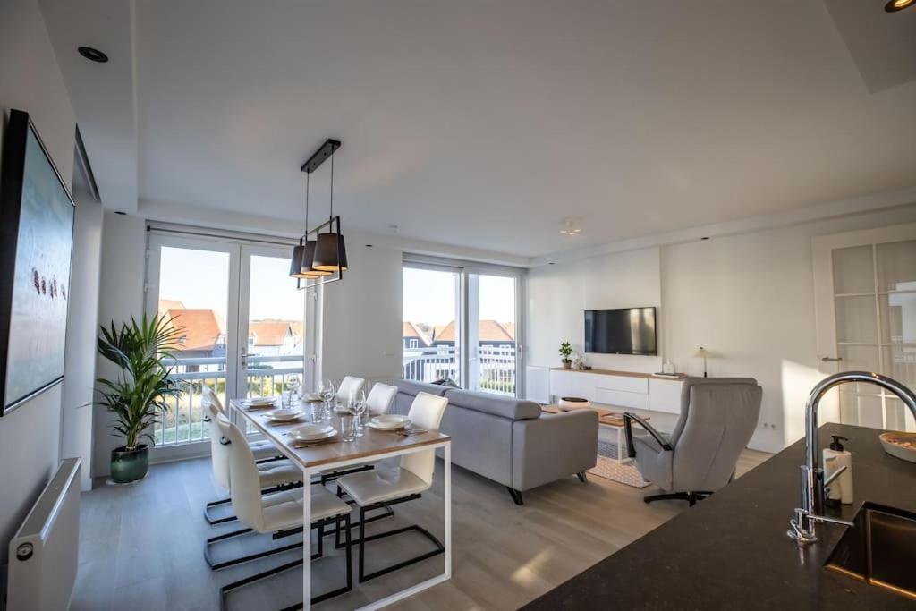 Home Away, Light and Bright - Ferienwohnung Cadzand