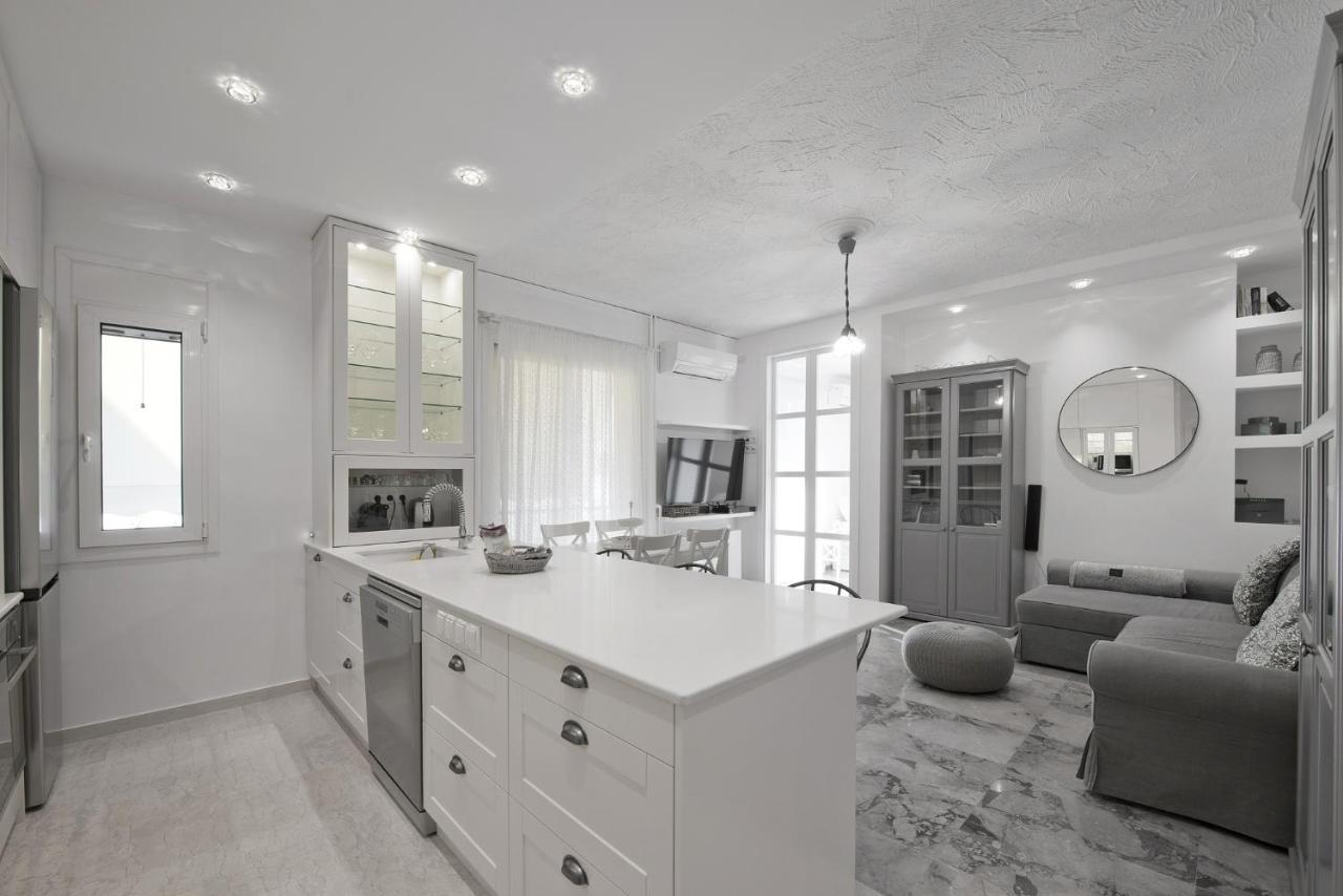 Belva Blue Glyfada Modern 2BR Walk to Ctr & Beach - Ferienwohnung Athen