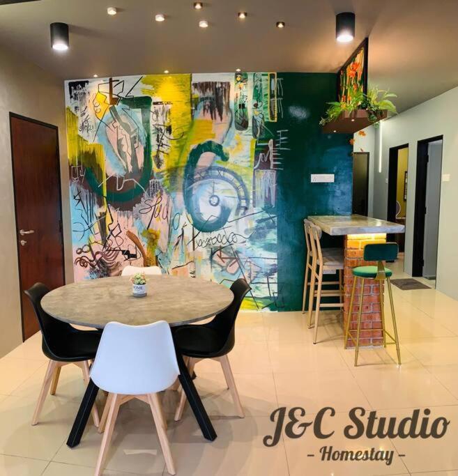 B&B Ipoh - Ipoh Manhattan Condo, 3R2B, 8 pax with Water Park - Bed and Breakfast Ipoh