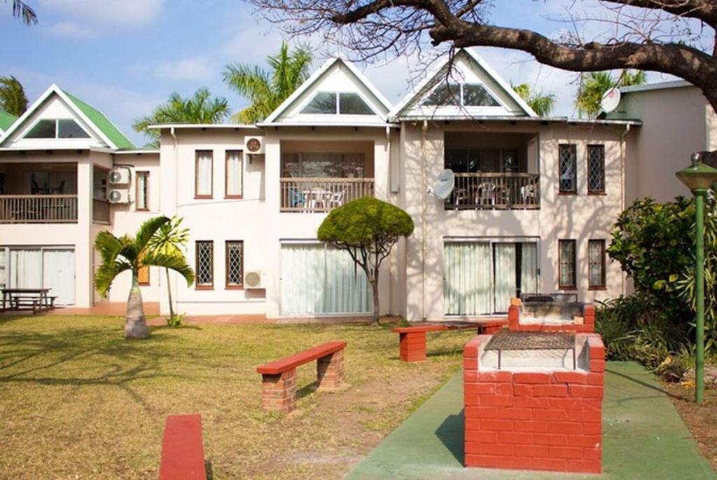 B&B Saint Lucia - The Bridge Apartments, Unit 10 - Bed and Breakfast Saint Lucia