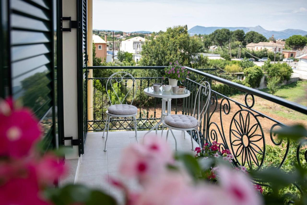 Nostalgia Corfu Town Apartments - Bed and Breakfast
