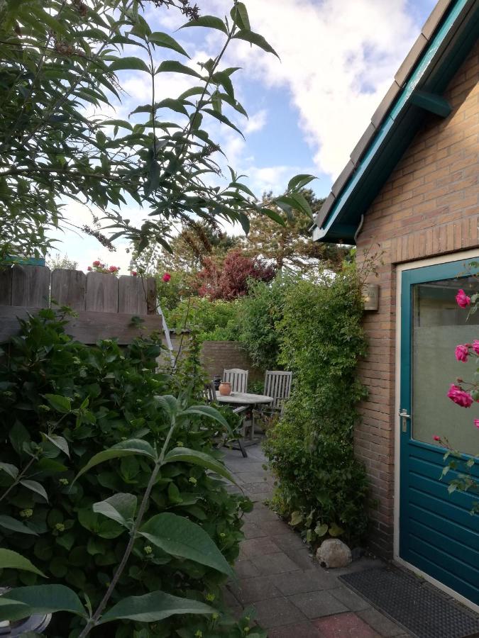 Cottage Egmond-Binnen met besloten tuin - B&B