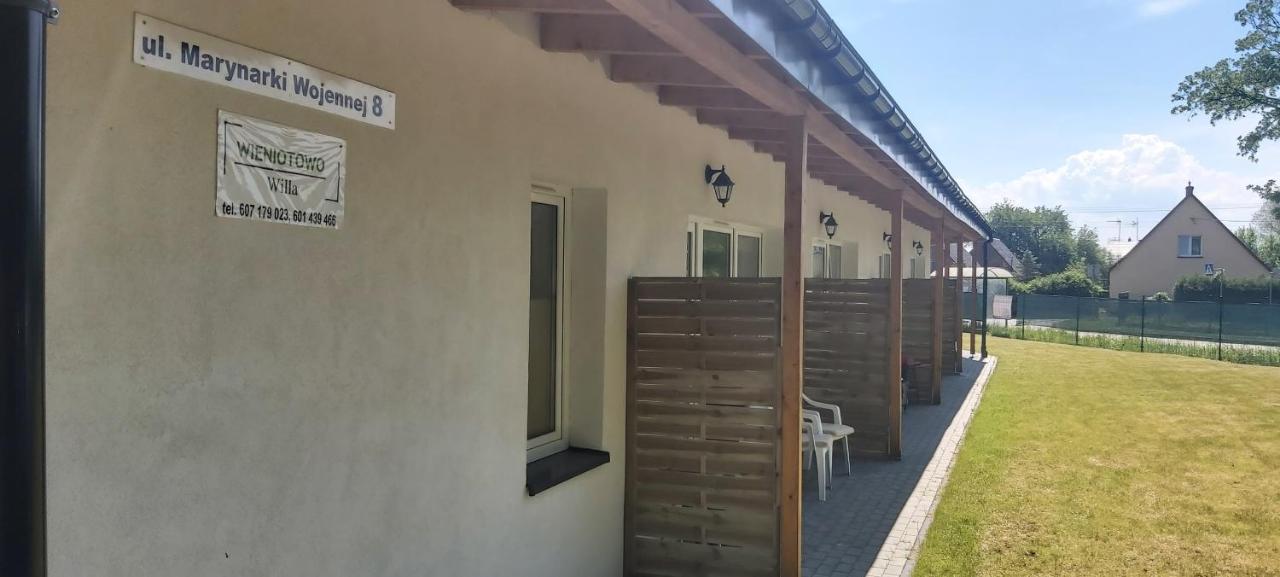 Willa Wieniotowo przy lesie i plaży Ap am Wald und Strand - Chambres d'hôtes Ustronie Morskie