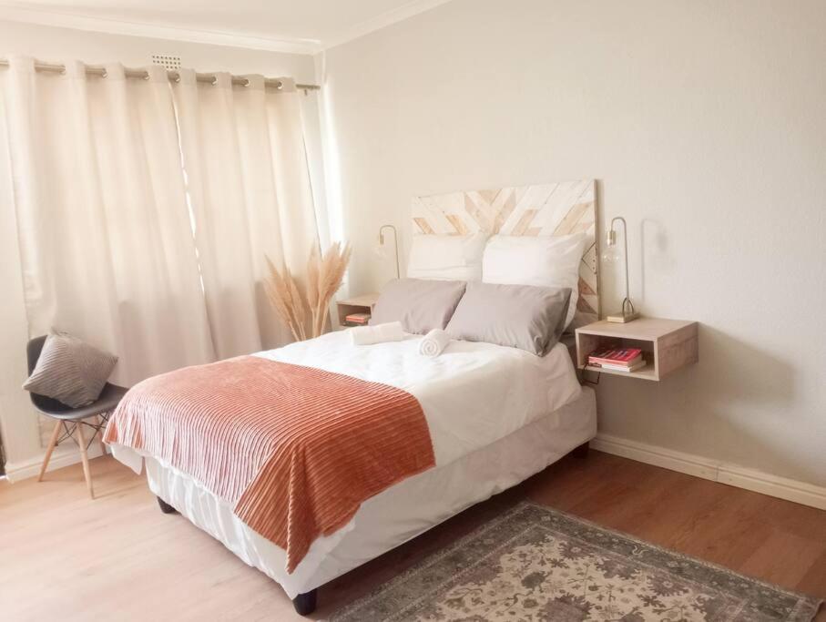 B&B Stellenbosch - Charming Studio in Stellenbosch - The Valley Stay - Bed and Breakfast Stellenbosch