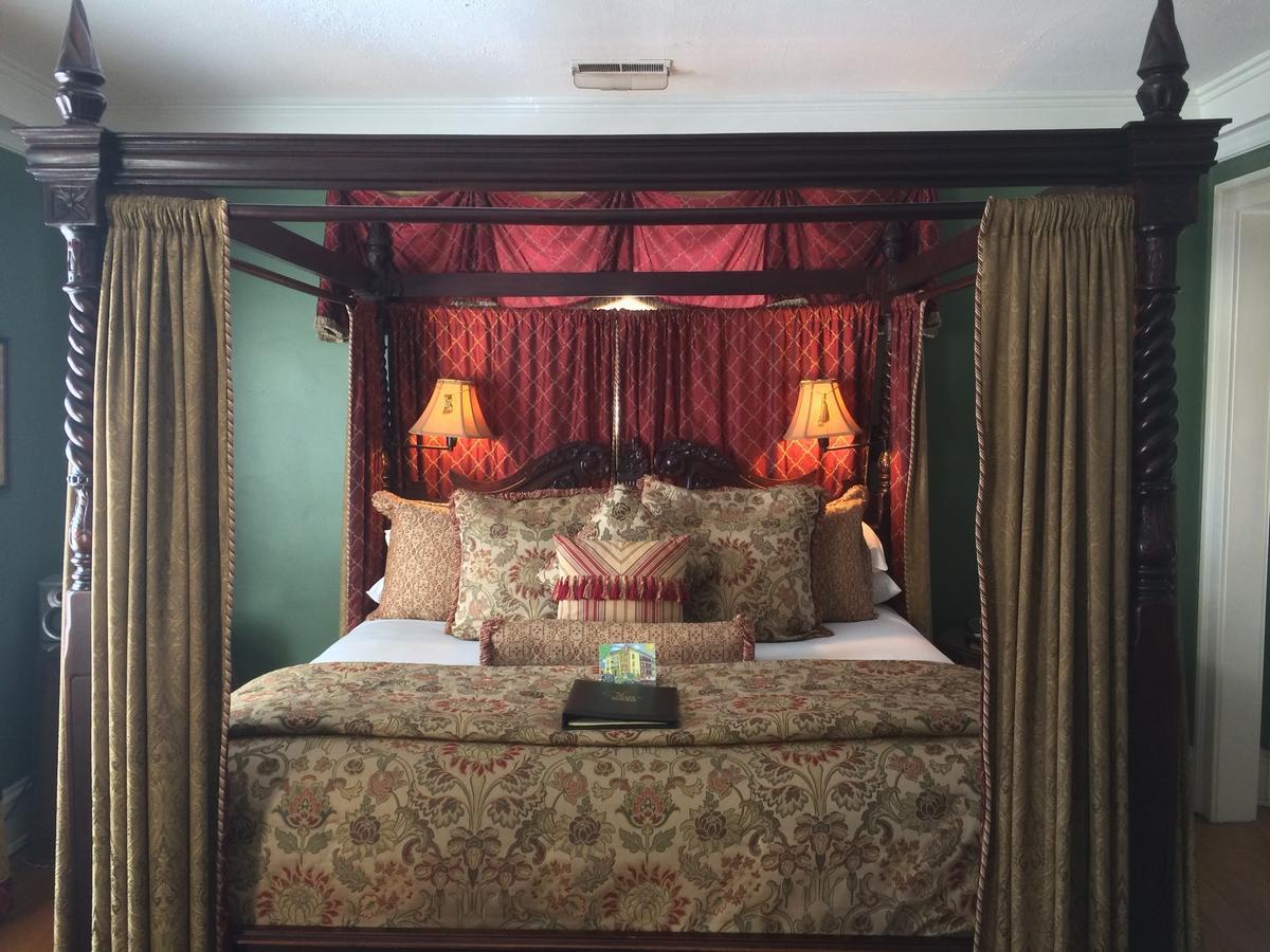 Superior King Suite
