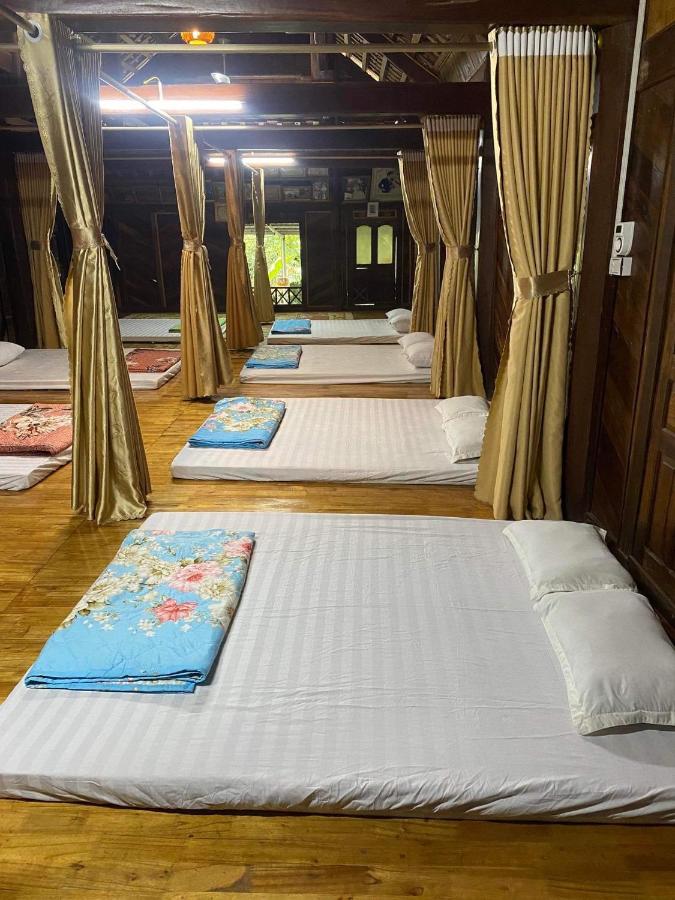 Mixed Dormitory Room