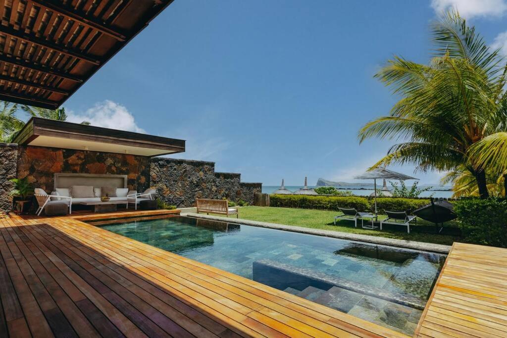 Peninsula Beach Villa with LOV - Chambres d’hôtes