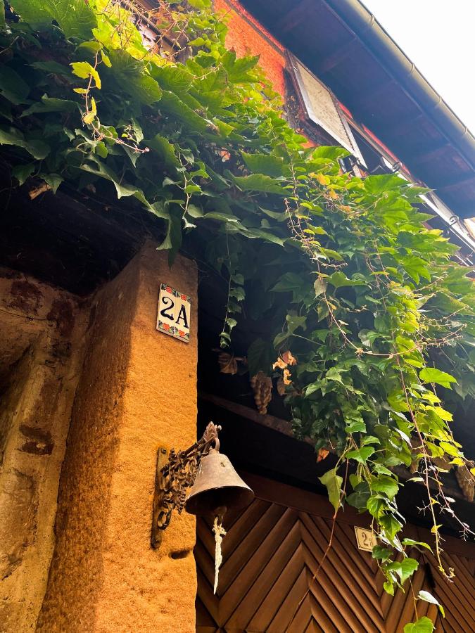 La Maison Rouge Au coeur historique de Riquewihr - B&B Riquewihr