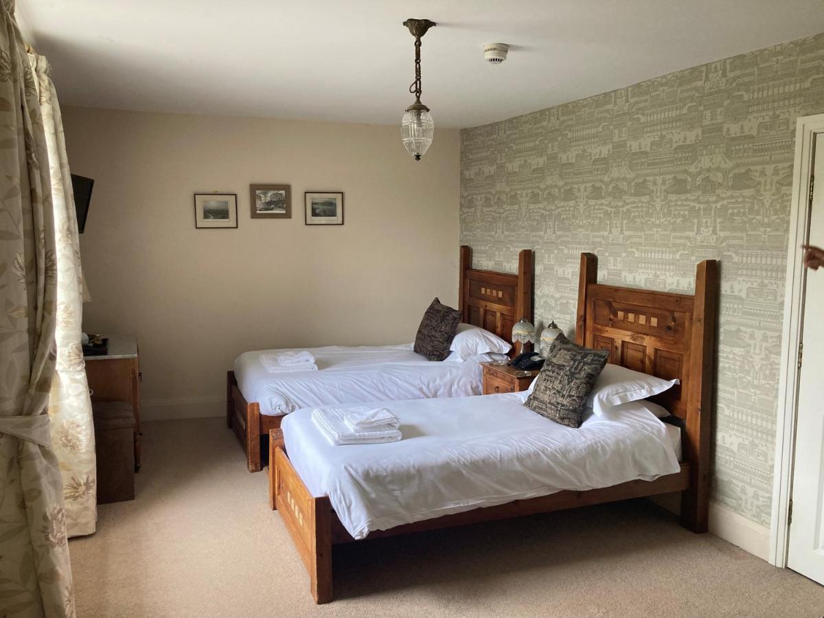 Superior Twin Room 2