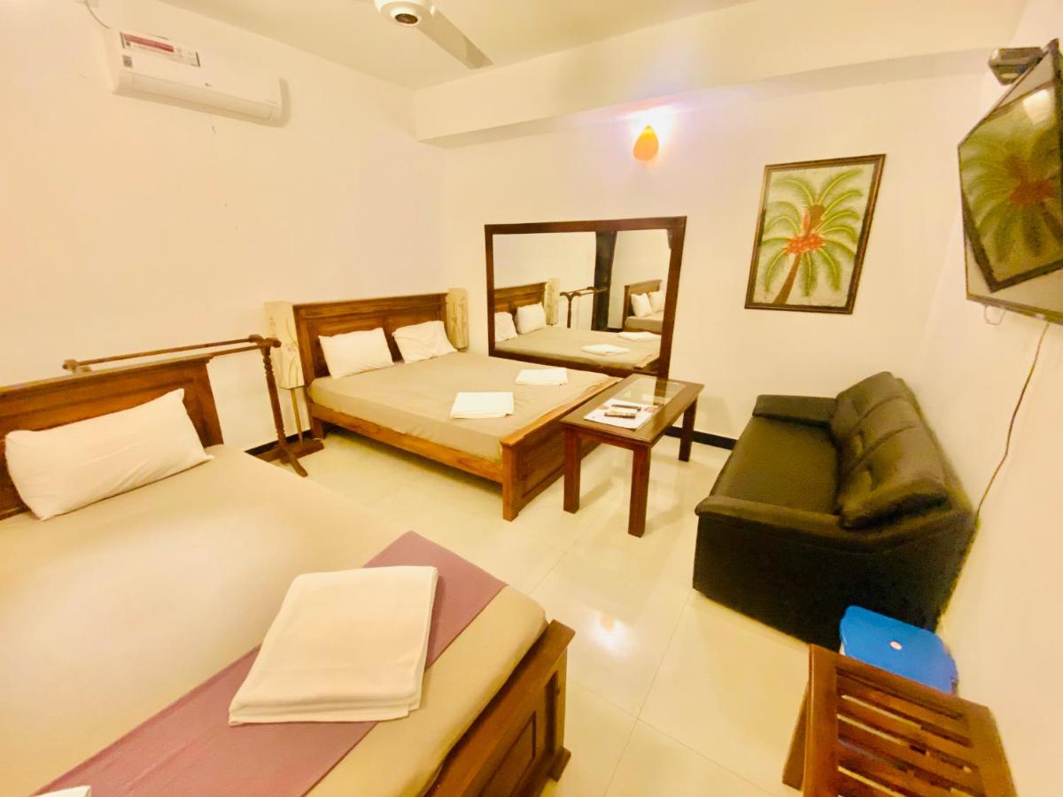 B&B Dehiwala-Mount Lavinia - Lavinia Blue Hotel - Bed and Breakfast Dehiwala-Mount Lavinia