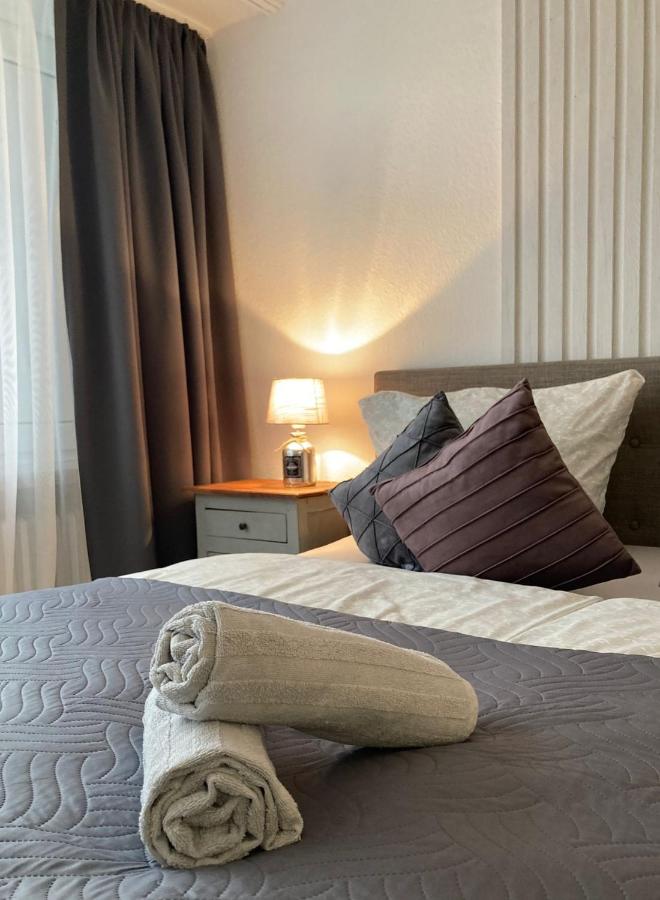 B&B Hannover - RELAX INN - nahe Messe contactless check in - Bed and Breakfast Hannover
