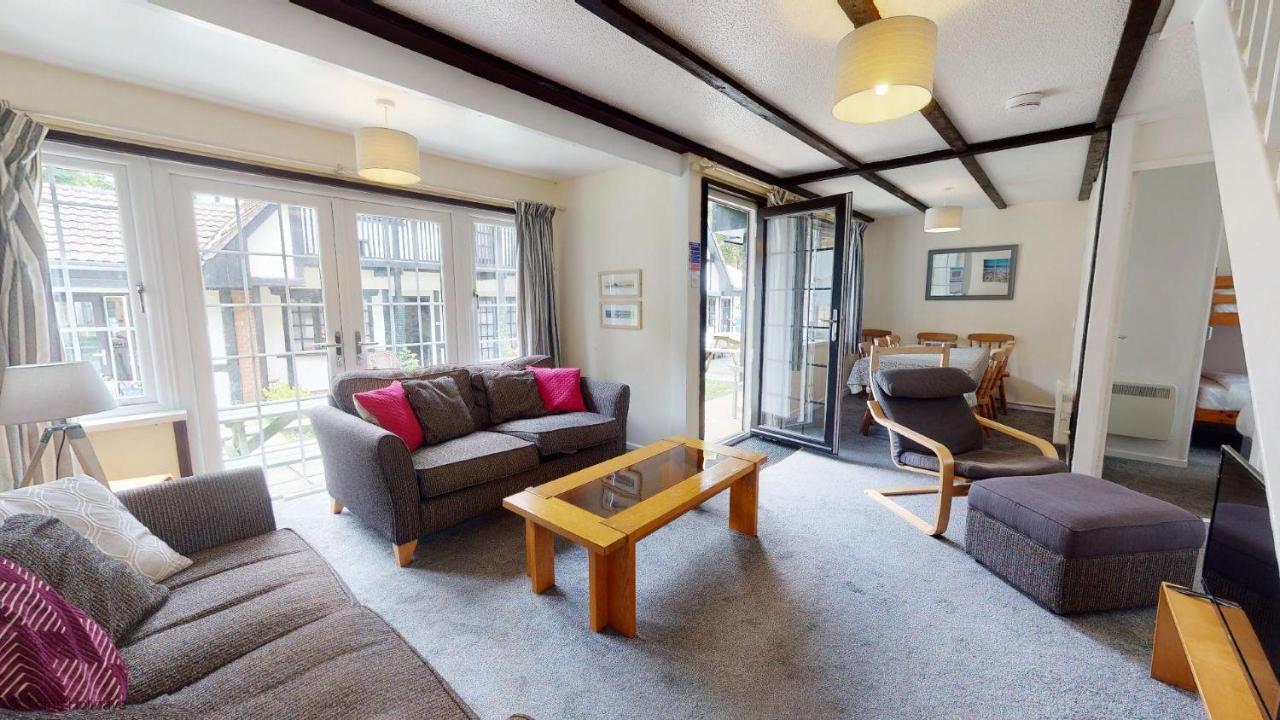 B&B Hayle - 15 Tudor Court, Tolroy Manor - Bed and Breakfast Hayle