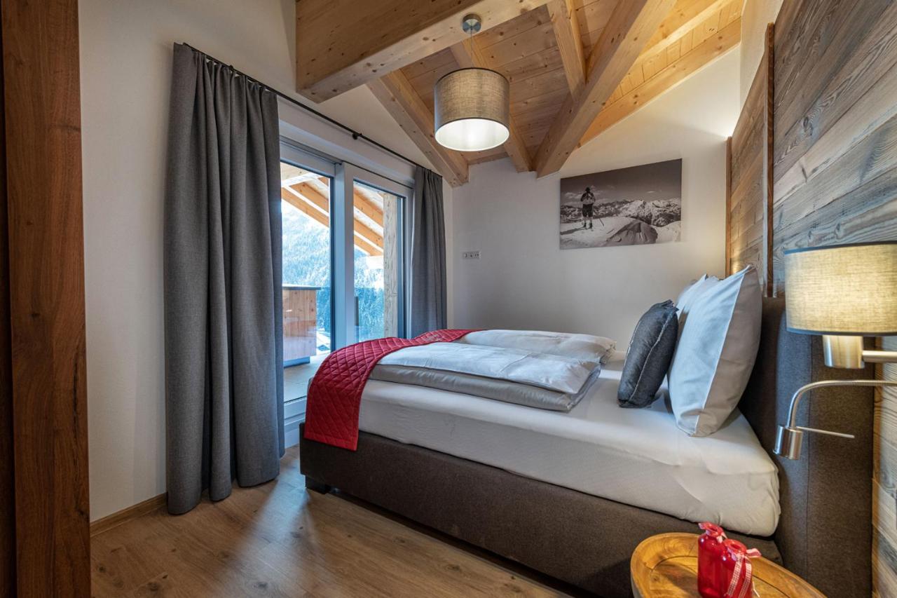 Penthouse Apartment with 2 bedrooms and balcony