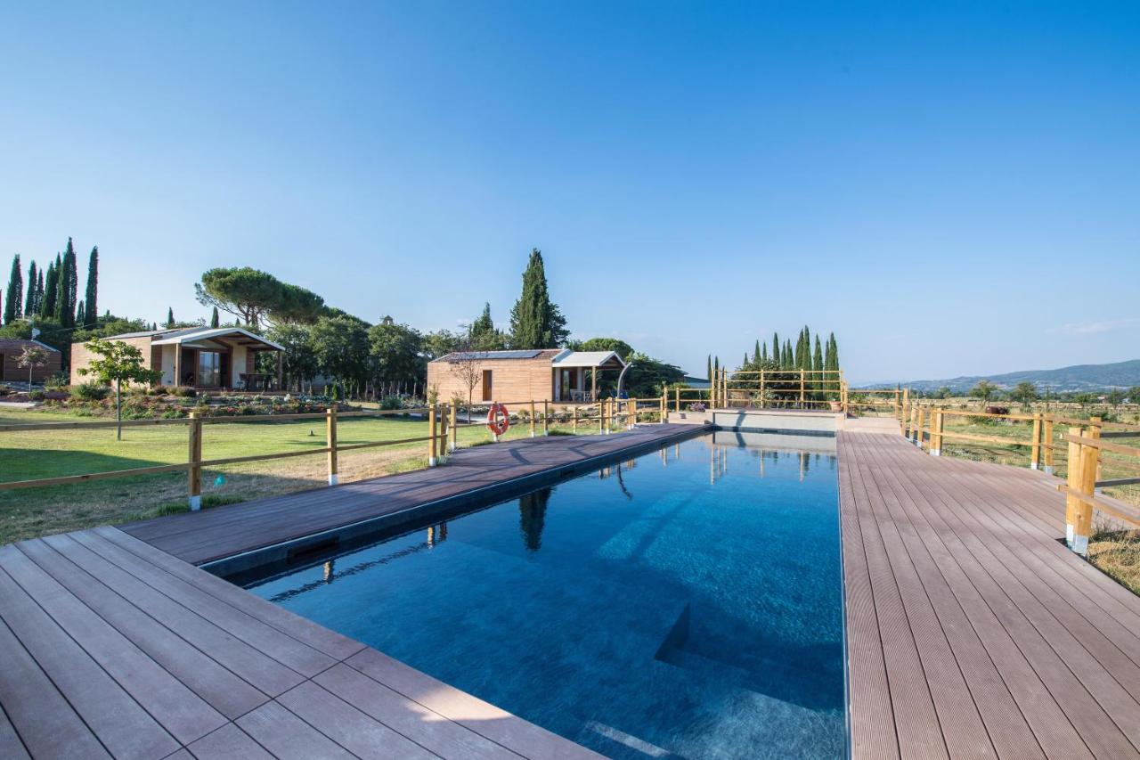 Bungalow with Patio