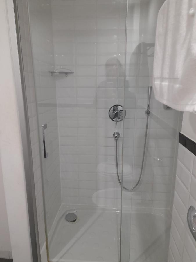 Camera Deluxe (2 Adulti + 1 Bambino)
