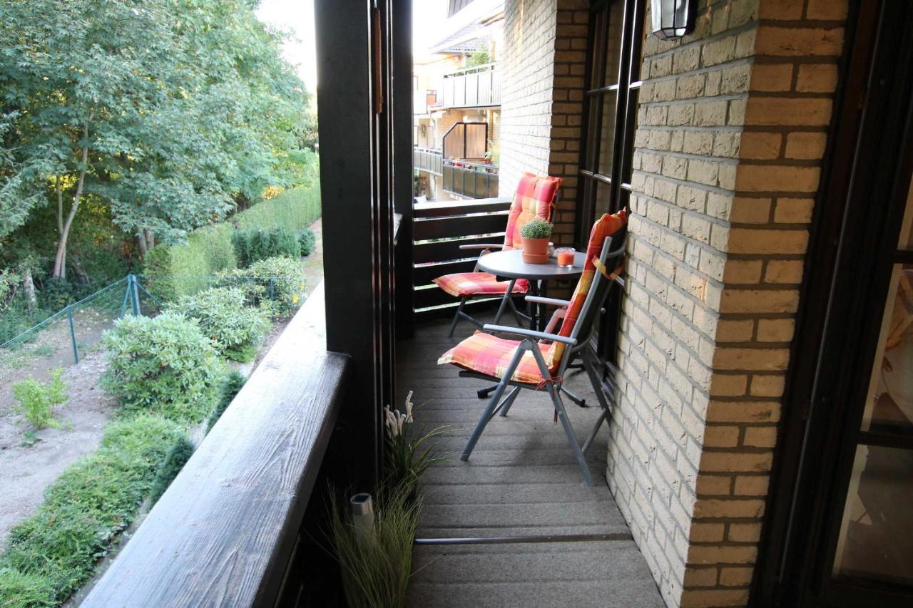 One-Bedroom Apartment with Balcony