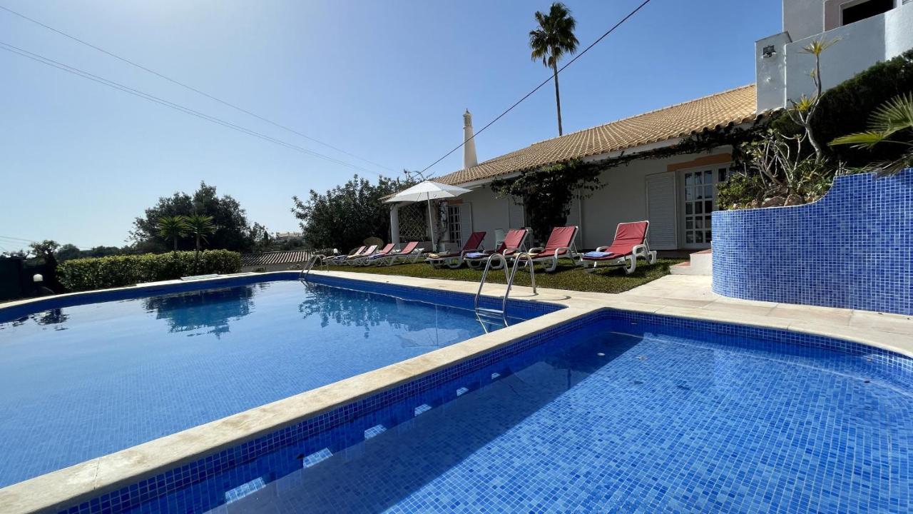 Espraguina by Check-in Portugal - B&B Loulé
