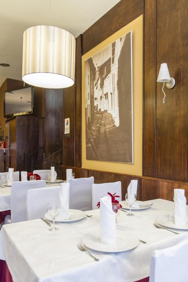 Hostal Restaurante Alarico - B&B Allariz
